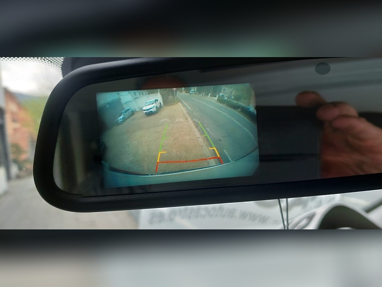 Renault Trafic 2.0 130cv foto 13